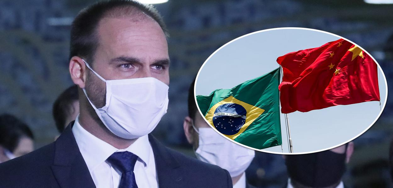 Eduardo Bolsonaro e bandeiras do Brasil e China (Foto: Najara Araújo/Câmara dos Deputados | Alan Santos/PR) Eduardo Bolsonaro e bandeiras do Brasil e China
