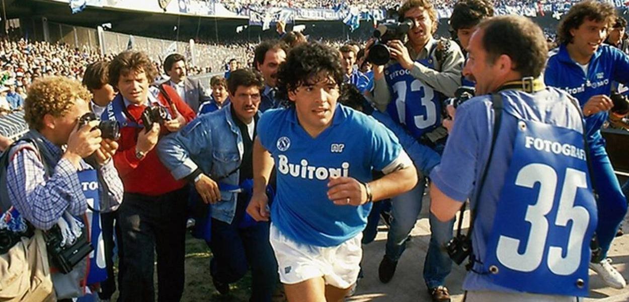 Diego Maradona, ídolo eterno do Napoli (Foto: Reuters) Diego Maradona, ídolo eterno do Napoli