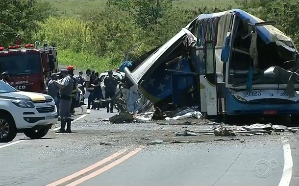 Acidente em Taguaí (SP) deixa mais de 40 mortos