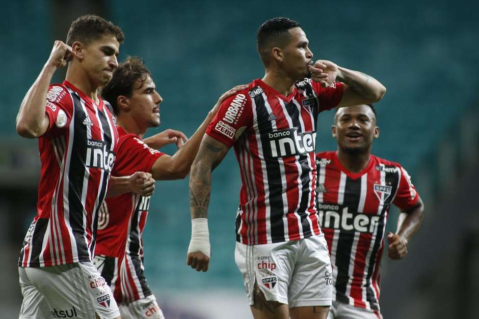 Luciano comemora um de seus gols na partida de ontem; Foto: Miguel Schincariol/Flickr São Paulo/Divulgação Luciano comemora um de seus gols na partida de ontem; Foto: Miguel Schincariol/Flickr São Paulo/Divulgação