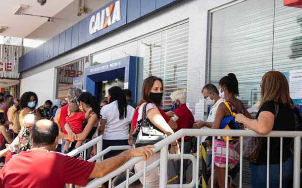 Os recursos também poderão ser transferidos para uma conta corrente, sem custos para o usuário (Foto: Divulgação/Fenae) Os recursos também poderão ser transferidos para uma conta corrente, sem custos para o usuário