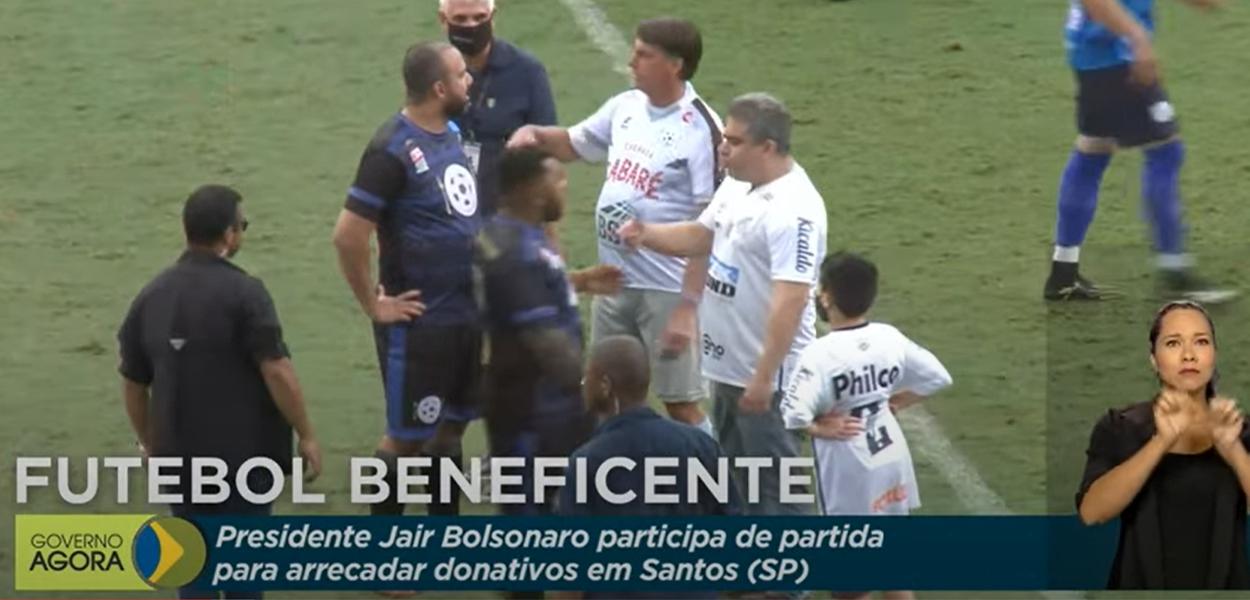TV Brasil transmite jogo com Bolsonaro em campo (Foto: Reprodução) TV Brasil transmite jogo com Bolsonaro em campo