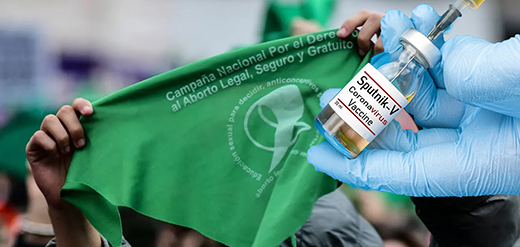 Imagem de pessoas que apoiam a descriminalização do aborto do lado de fora do Congresso argentino, em 11 de dezembro de 2020 (Foto: Agustin Marcarian/Reuters) Imagem de pessoas que apoiam a descriminalização do aborto do lado de fora do Congresso argentino, em 11 de dezembro de 2020