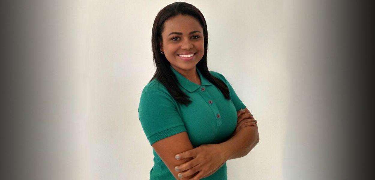 Fernanda Costa (Foto: Reprodução/Facebook) Fernanda Costa