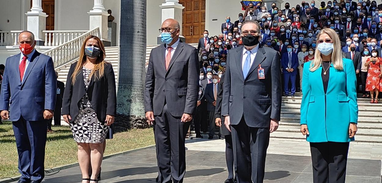 Nova Assembleia Nacional tem 90% de deputados do partido governante e será presidida por Jorge Rodríguez (ao centro) (Foto: Brasil de Fato) Nova Assembleia Nacional tem 90% de deputados do partido governante e será presidida por Jorge Rodríguez (ao centro)