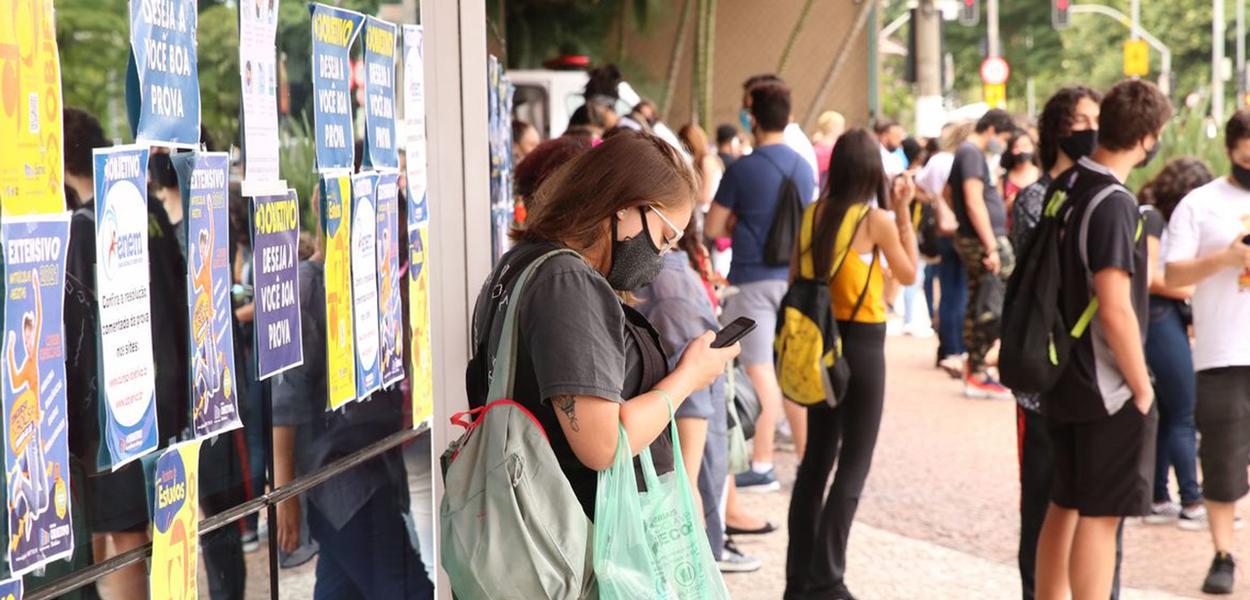O Enem impresso foi aplicado nos dois últimos domingos, dias 17 e 24 de janeiro (Foto: Rovena Rosa - Agência Brasil) O Enem impresso foi aplicado nos dois últimos domingos, dias 17 e 24 de janeiro