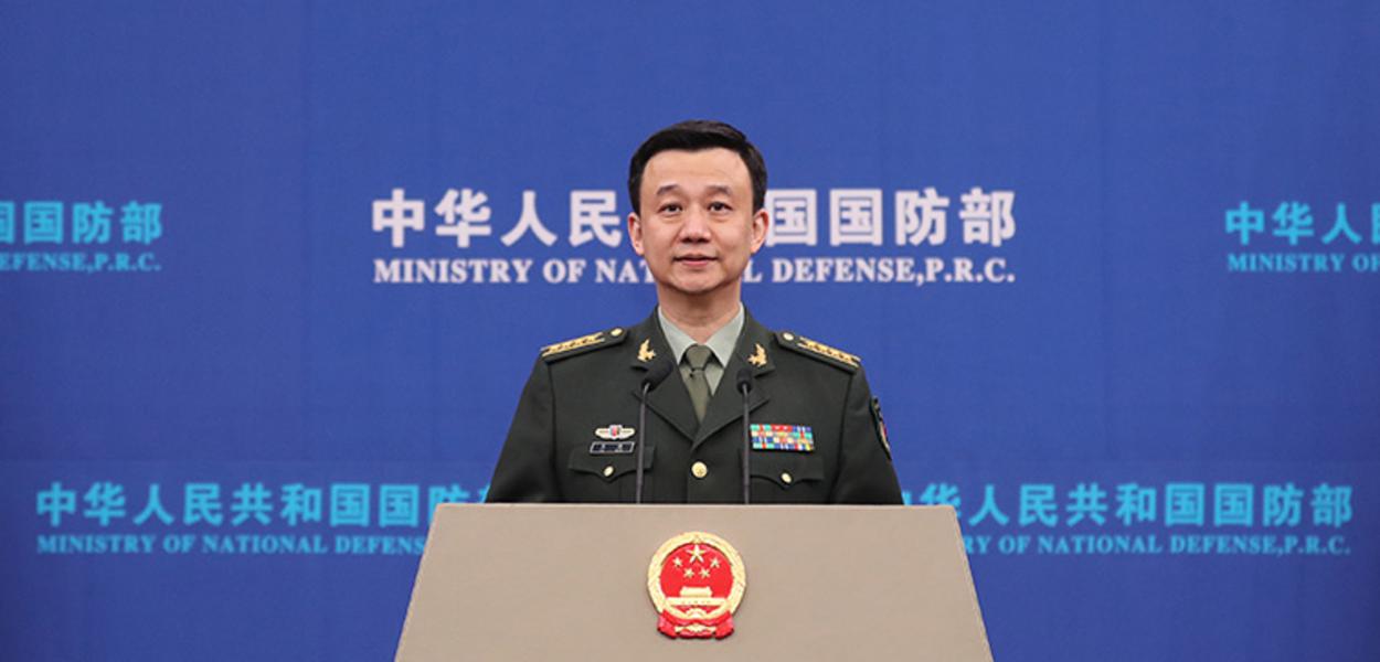 Wu Qian, porta-voz do Ministério da Defesa Nacional chinês (Foto: Diário do Povo) Wu Qian, porta-voz do Ministério da Defesa Nacional chinês