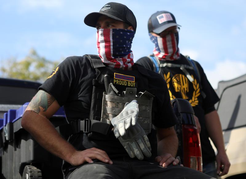Proud Boys (Foto: REUTERS/Jim Urquhart) Proud Boys
