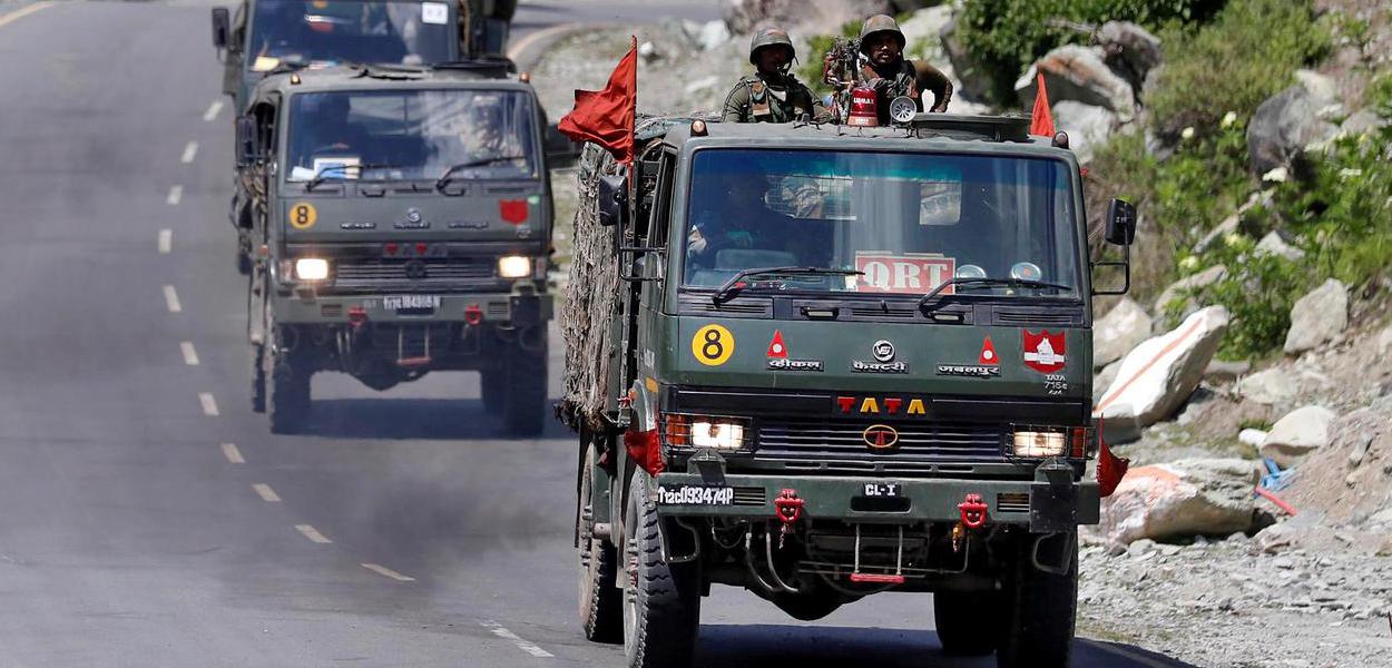 A China e a Índia tentam marcar território na região de Ladakh (Foto: Reuters) A China e a Índia tentam marcar território na região de Ladakh