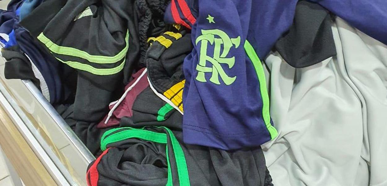 Loja vistoriada em operação contra a milícia no Rio (Foto: Reprodução) Loja vistoriada em operação contra a milícia no Rio