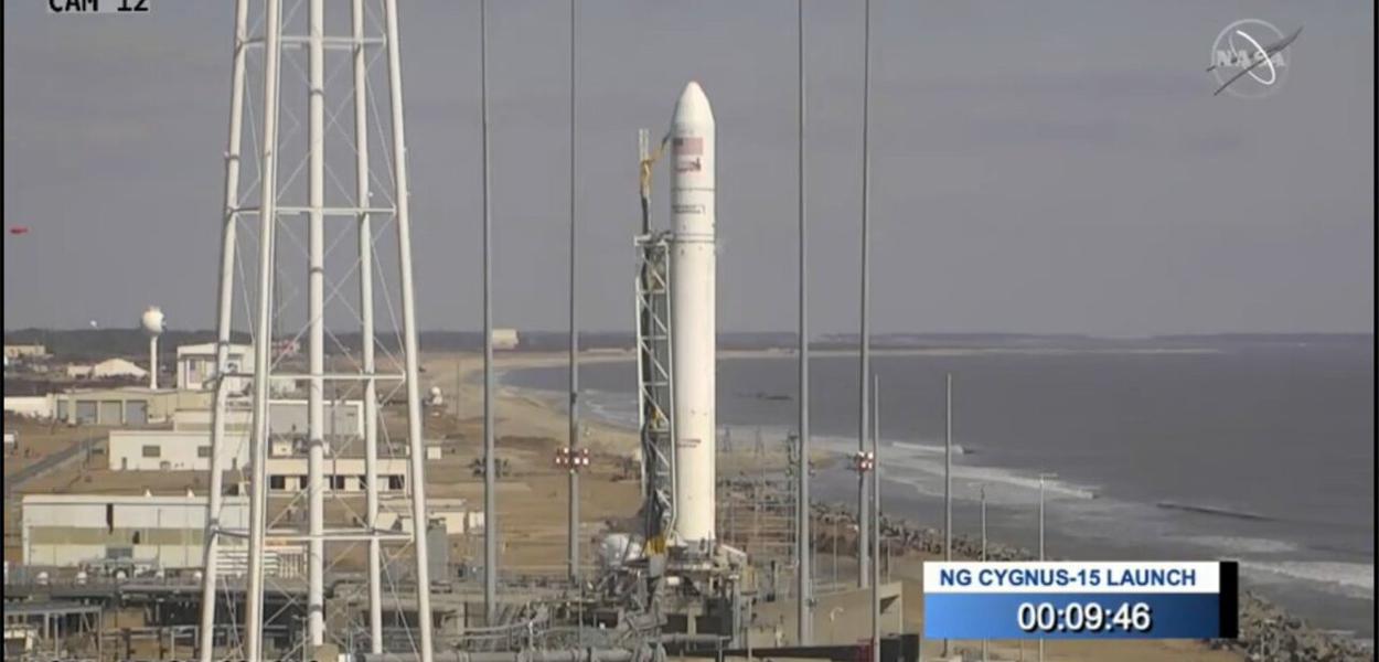 O GuaraniSat 1 partiu rumo à Estação Espacial Internacional (Foto: Twitter-Reprodução) O GuaraniSat 1 partiu rumo à Estação Espacial Internacional