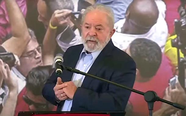 Lula em entrevista coletiva Lula em entrevista coletiva