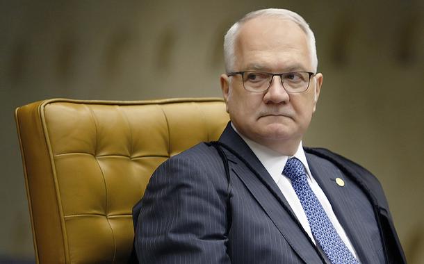 Fachin, próximo presidente do TSE, diz que candidatos que usarem fake news na campanha “poderão ter o mandato cassado”