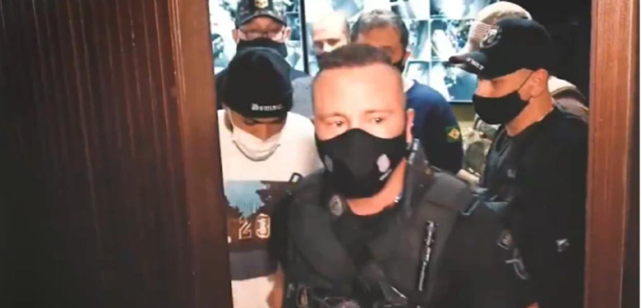 Gabigol e MC Guime pegos em Cassino Gabigol e MC Guime pegos em Cassino