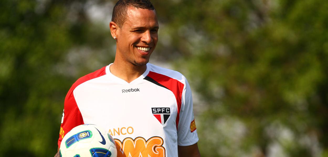 Luis Fabiano é internado em decorrência da Covid-19 (Foto: Luiz Pires Dias/Vipcomm) Luis Fabiano é internado em decorrência da Covid-19