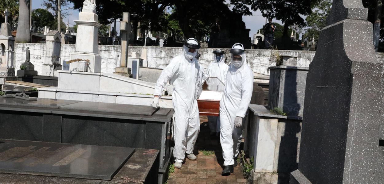 Março é o mês mais trágico da pandemia em Minas (Foto: Adão de Souza/PBH) Março é o mês mais trágico da pandemia em Minas