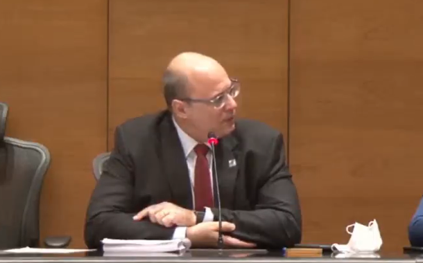 Governador afastado do Rio, Wilson Witzel chora e se diz inocente, durante julgamento do seu impeachment (Foto: Reprodução) Governador afastado do Rio, Wilson Witzel chora e se diz inocente, durante julgamento do seu impeachment