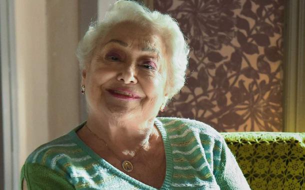 Aos 81 anos, Suely Franco não consegue pagar condomínio e deixa apartamento Aos 81 anos, Suely Franco não consegue pagar condomínio e deixa apartamento