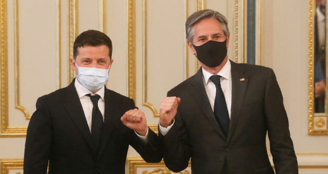 Andrei Martyanov e Tony Blinken (Foto: Reuters) Andrei Martyanov e Tony Blinken