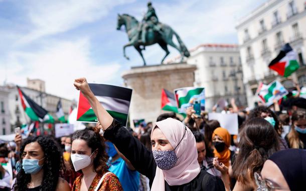 Londres, Paris, Berlim e Madri têm protestos a favor dos palestinos Londres, Paris, Berlim e Madri têm protestos a favor dos palestinos