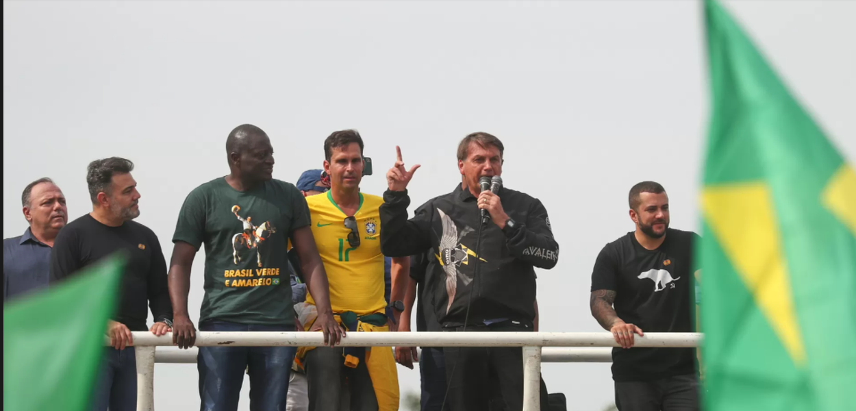 Bolsonaro em ato pró-governo no Rio de Janeiro (23/05/21) (Foto: Pilar Olivares/Reuters) www.brasil247.com - Bolsonaro em ato pró-governo no Rio de Janeiro (23/05/21)