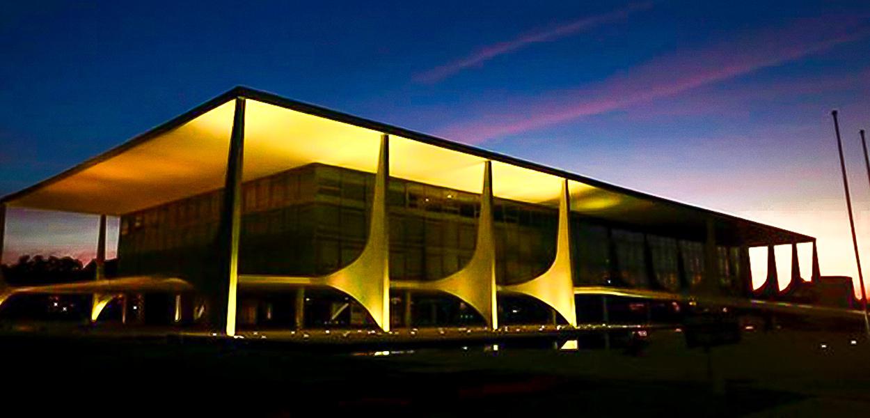 Vista do Palácio do Planalto (Foto: REUTERS/Paulo Whitaker) www.brasil247.com - Vista do Palácio do Planalto