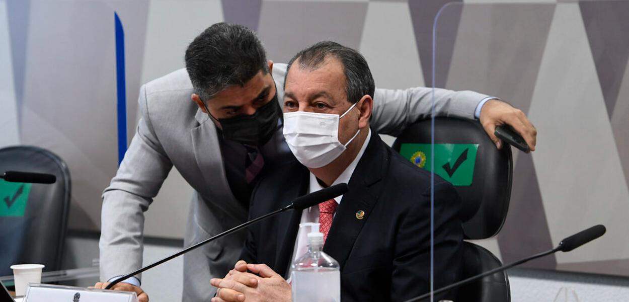 Marcos Rogério e Omar Aziz (Foto: Edilson Rodrigues/Agência Senado) Marcos Rogério e Omar Aziz