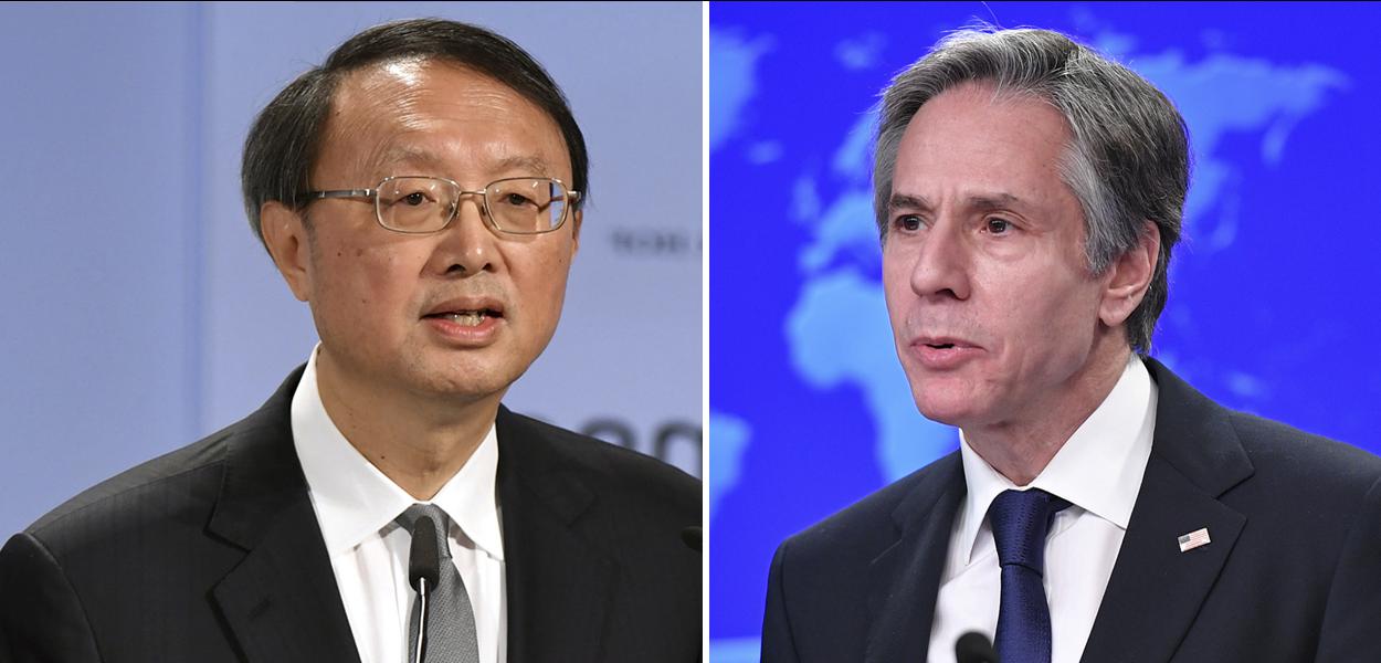 Yang Jiechi e Antony Blinken (Foto: Reuters) Yang Jiechi e Antony Blinken