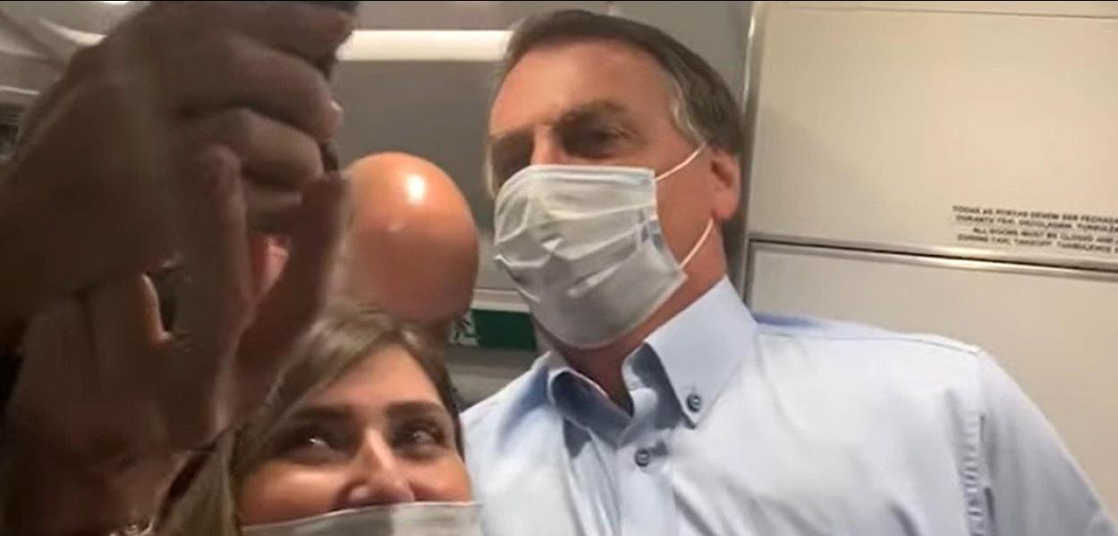 Bolsonaro em voo de Vitória, ES (Foto: Reprodução) Bolsonaro em voo de Vitória, ES