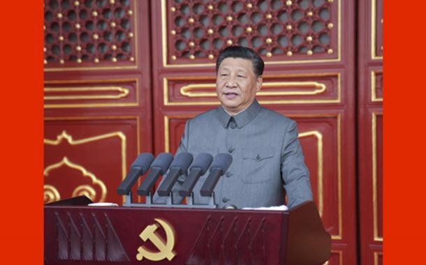 Xi Jinping no ato de comemoração do 100º aniversário do Partido Comunista da China, Pequim, 1º de julho de 2021 (Foto: Diário do Povo) Xi Jinping no ato de comemoração do 100º aniversário do Partido Comunista da China, Pequim, 1º de julho de 2021