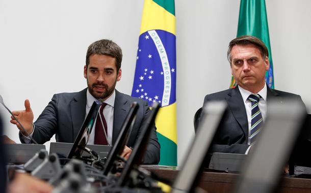 Eduardo Leite e Jair Bolsonaro (Foto: Alan Santos/PR) Eduardo Leite e Jair Bolsonaro