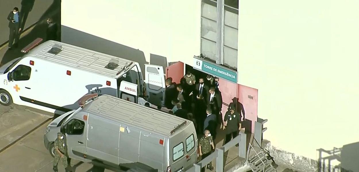 Bolsonaro é transferido para hospital em São Paulo. (Foto: Reprodução/Globonews) Bolsonaro é transferido para hospital em São Paulo.