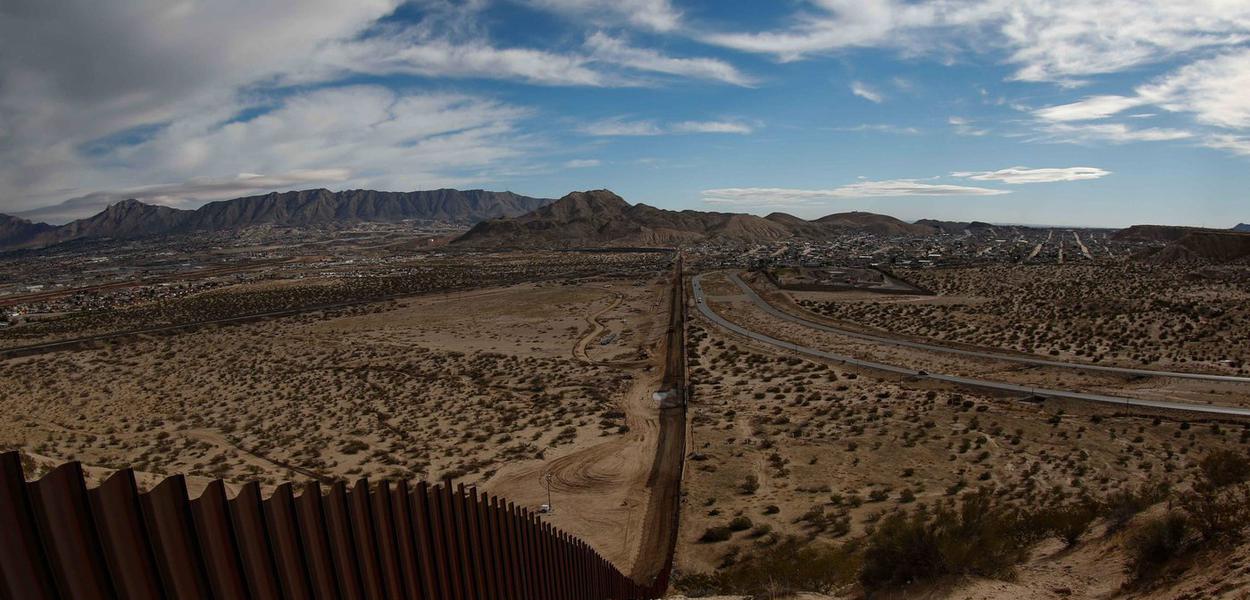 Muro na fronteira entre México e EUA (Foto: Agencia Lusa) Muro na fronteira entre México e EUA