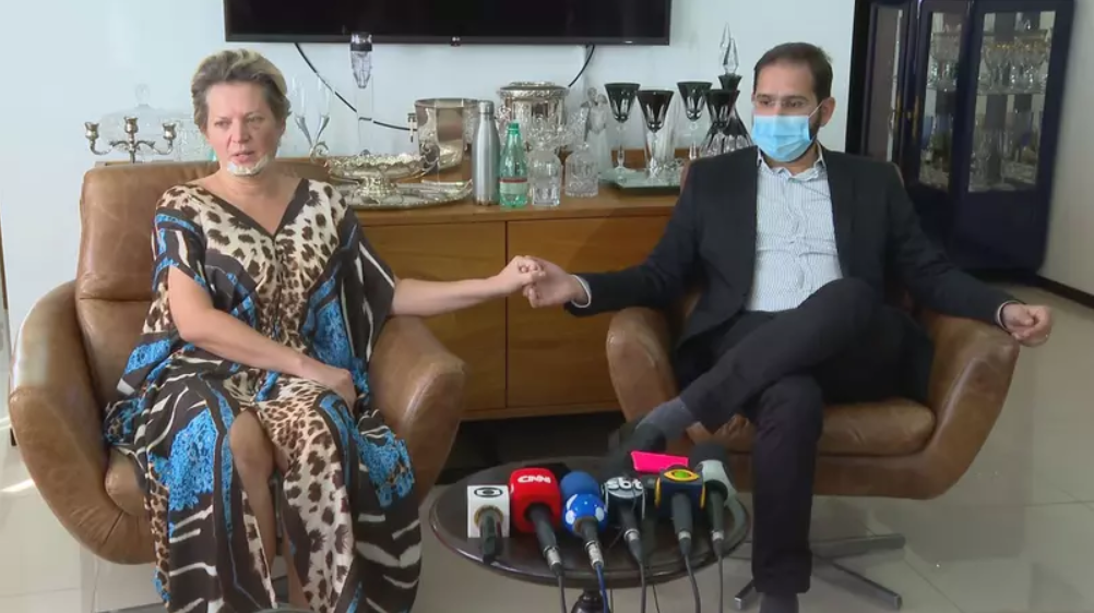 Joice Hasselmann e o marido, Daniel França (Foto: Reprodução/CNN) www.brasil247.com - Joice Hasselmann e o marido, Daniel França