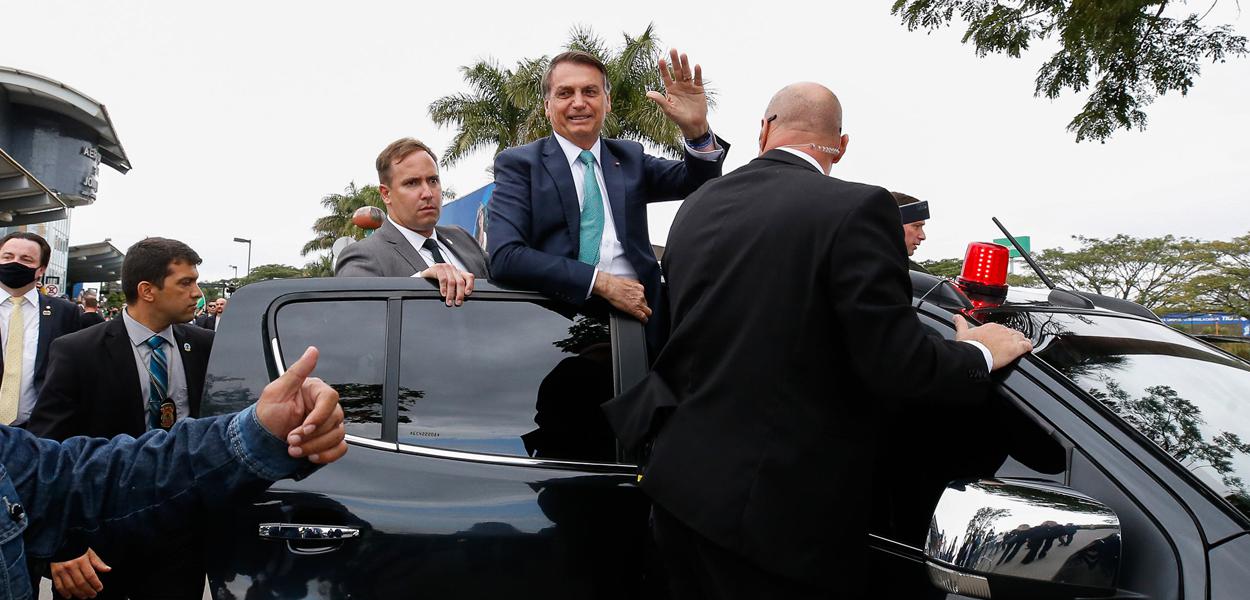 Bolsonaro chega ao Aeroporto de Joinville. 06/08/2021 (Foto: Alan Santos/PR) Bolsonaro chega ao Aeroporto de Joinville. 06/08/2021