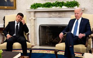Joe Biden e Vladimir Zelensky