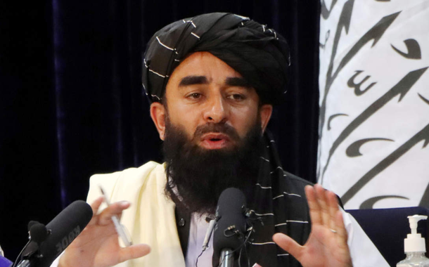 O porta-vos Talibã, Zabihullah Mujahid, anunciou no dia 7 de setembro de 2021, os primeiros nomes do novo governo afegão (Foto: REUTERS/Stringer) O porta-vos Talibã, Zabihullah Mujahid, anunciou no dia 7 de setembro de 2021, os primeiros nomes do novo governo afegão