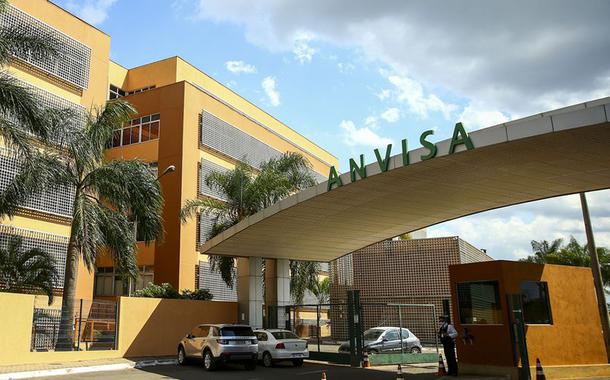 Anvisa contraria Queiroga e recomenda continuidade da vacinação de adolescentes