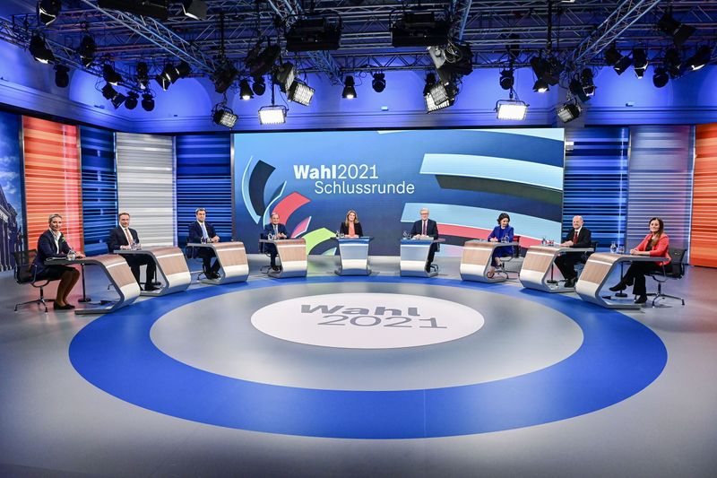 Candidatos se enfrentam em último debate na TV antes de eleições na Alemanha (Foto: Reuters) Candidatos se enfrentam em último debate na TV antes de eleições na Alemanha