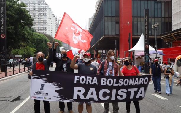 Mídia naturaliza e ignora crime de racismo cometido por Bolsonaro