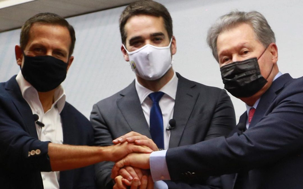 Reunião do PSDB que decidiu suspender prévias teve bate-boca e auxiliar de Leite expulso de sala