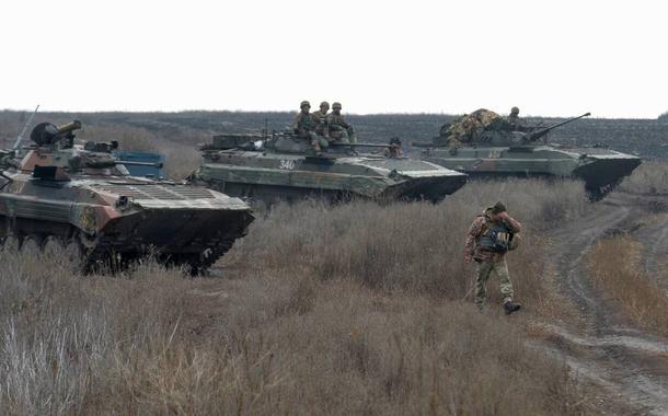 Bloomberg erra e noticia invasão falsa da Ucrânia pela Rússia