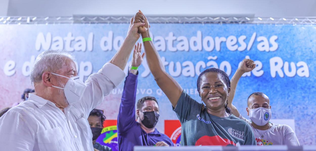 www.brasil247.com - Lula em encontro de Natal de 2021 com catadores