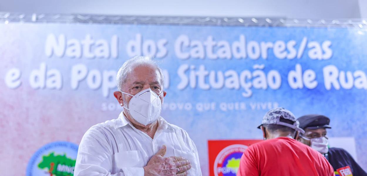 Lula participa do Natal de 2021 com catadores (Foto: Ricardo Stuckert) www.brasil247.com - Lula participa do Natal de 2021 com catadores