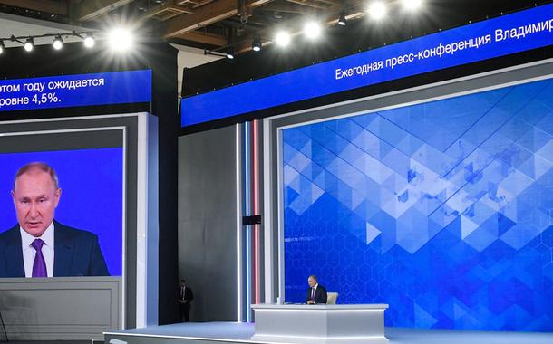 Em entrevista a jornalistas de todo o mundo, Putin adverte Otan: 