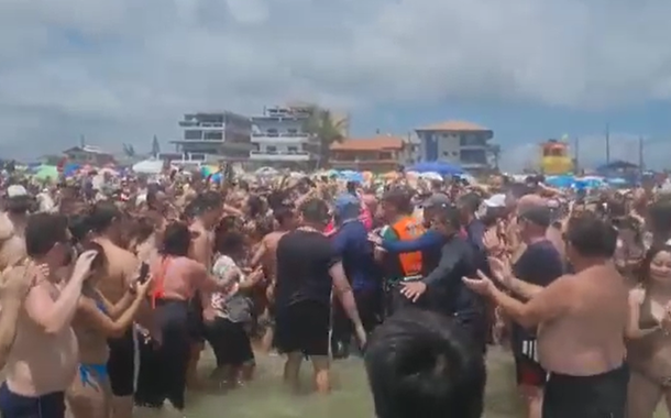 Bolsonaro ignora chuvas, ômicron e, pelo sétimo dia seguido, publica vídeo de folga em Santa Catarina