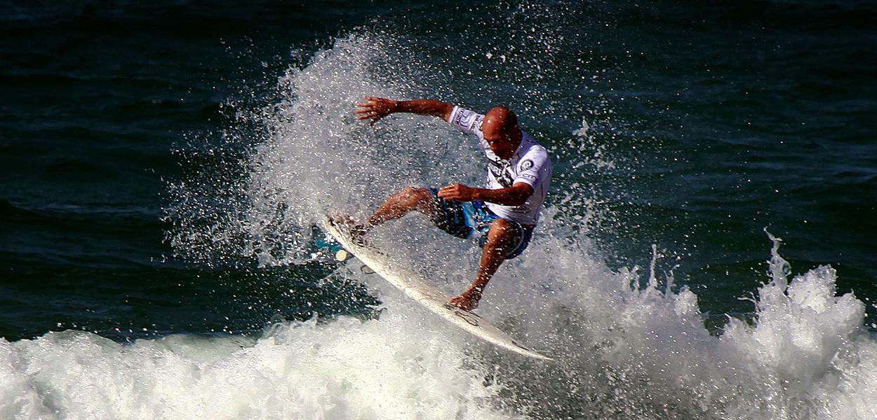 Kelly Slater (Foto: REUTERS/David Gray) www.brasil247.com - Kelly Slater