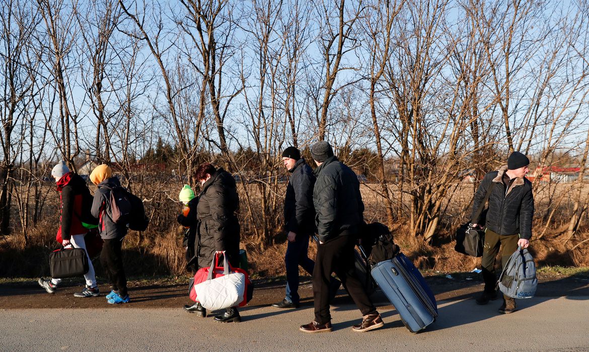 Refugiados ucranianos (Foto: Reuters) www.brasil247.com - Refugiados ucranianos
