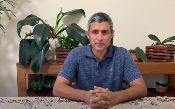 'O pastor tem mais moral do que deputado', afirma prefeito recebido por Milton Ribeiro