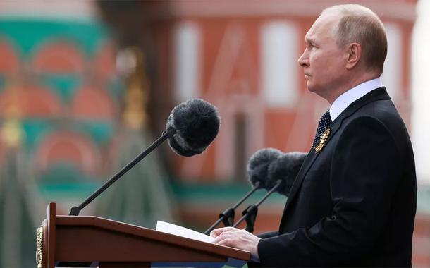 Putin diz que Ocidente sacrifica o mundo para manter sua dominação
